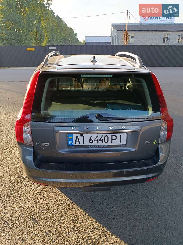 Volvo V50 2011