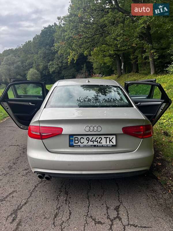Audi A4 2014
