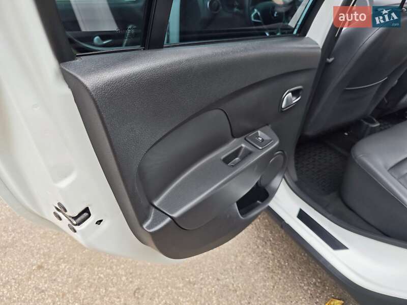 Renault Sandero StepWay 2020