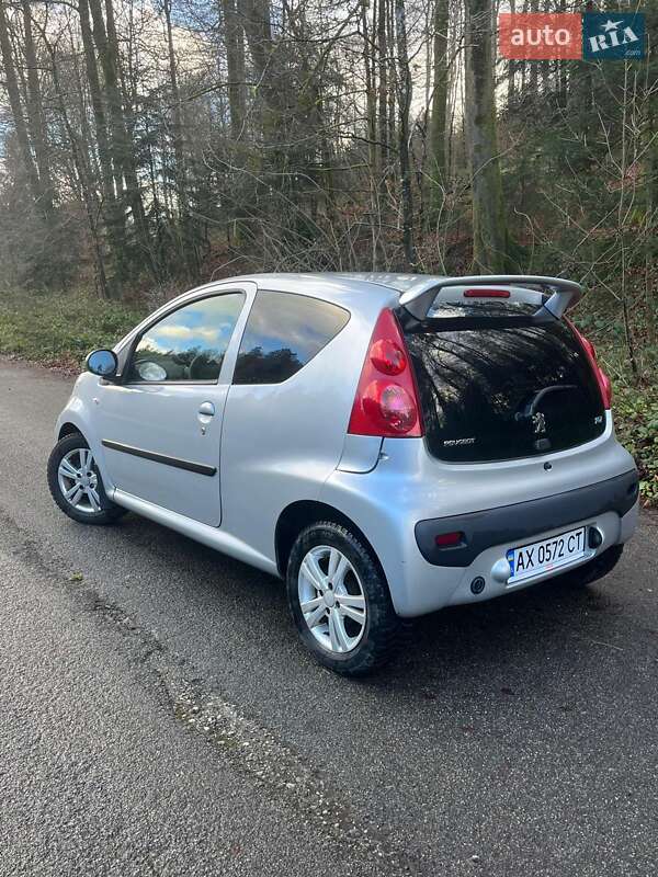 Peugeot 107 2012