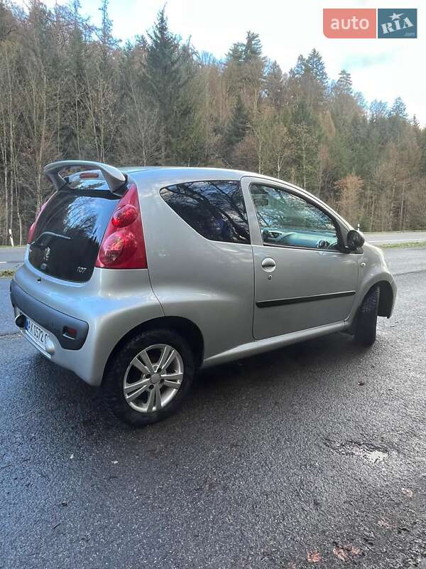 Peugeot 107 2012
