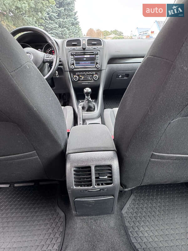 Volkswagen Golf 2011