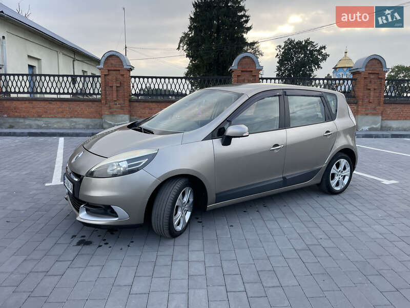 Renault Scenic 2012