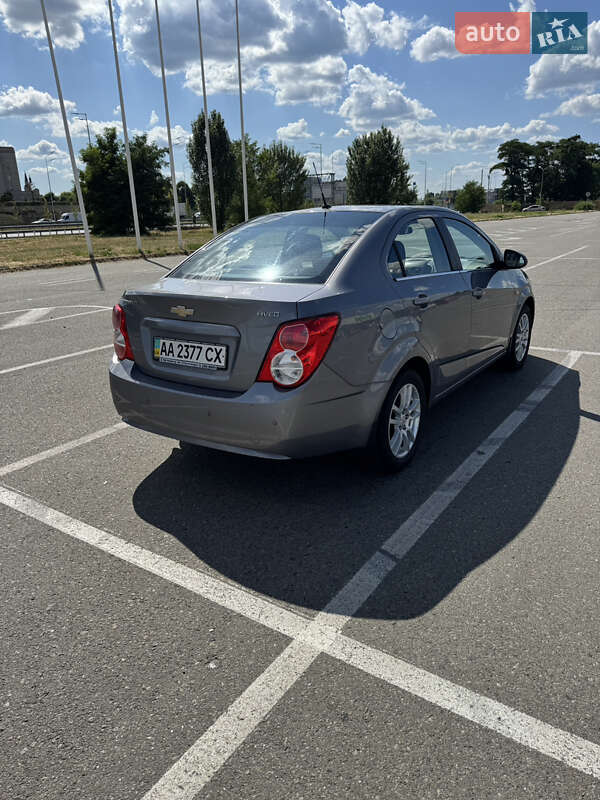 Chevrolet Aveo 2012