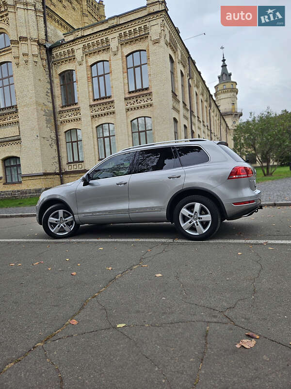 Volkswagen Touareg 2013