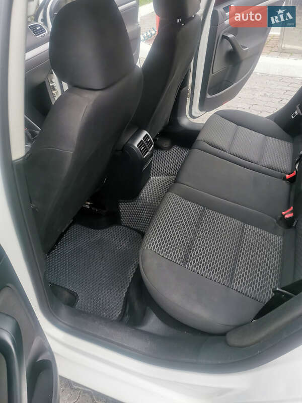 Volkswagen Golf 2012