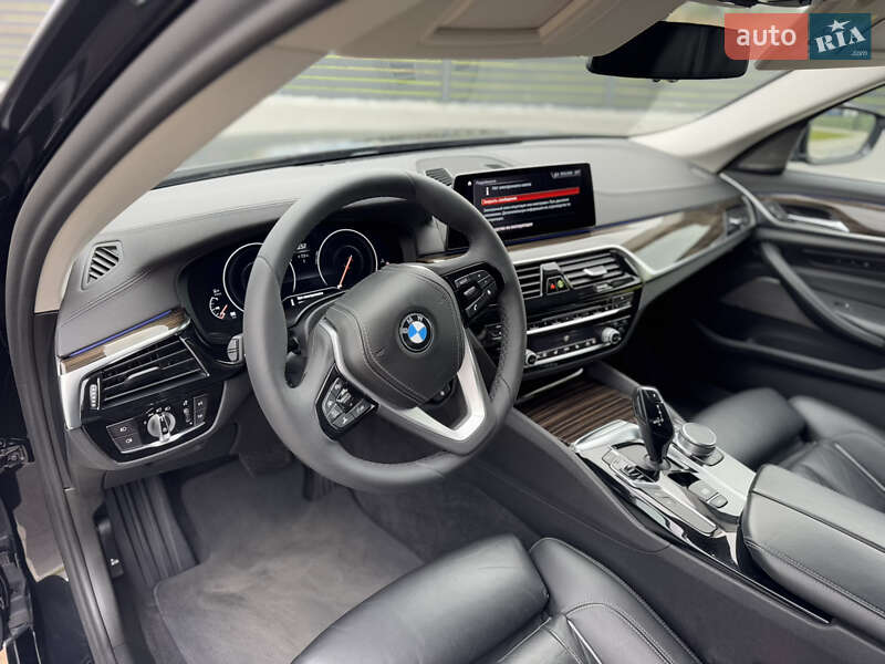 BMW 5 Series 2019