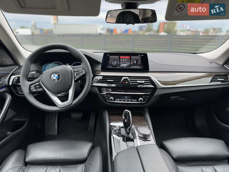 BMW 5 Series 2019