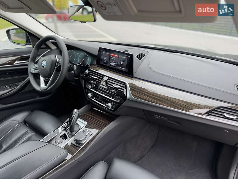 BMW 5 Series 2019