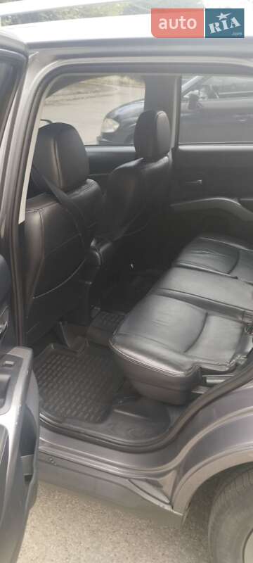 Mitsubishi Outlander 2009