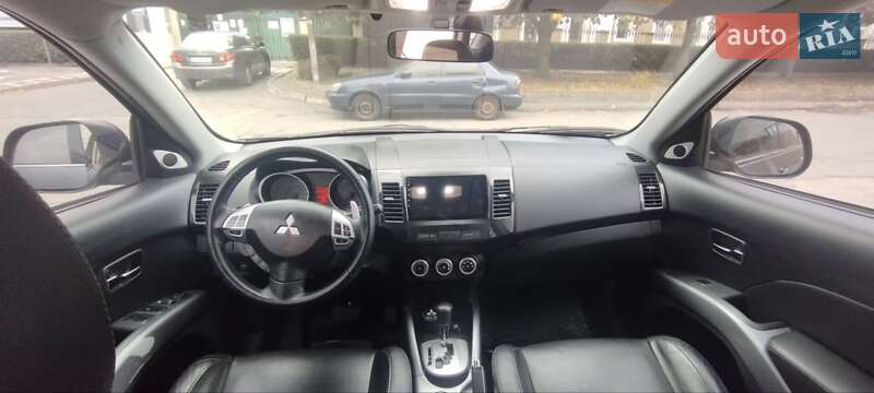 Mitsubishi Outlander 2009