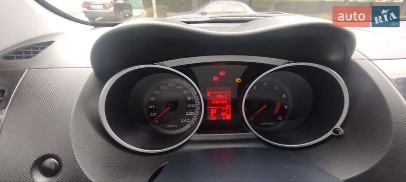 Mitsubishi Outlander 2009