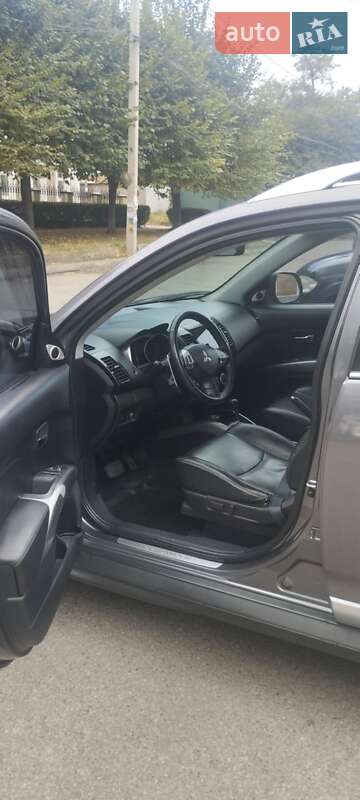 Mitsubishi Outlander 2009