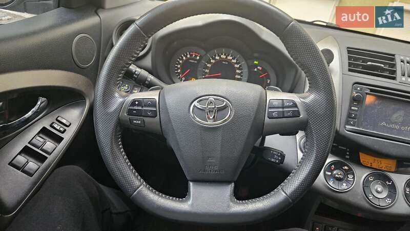 Toyota RAV4 2012
