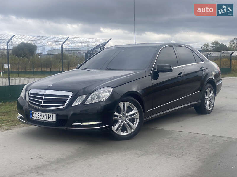Mercedes-Benz E-Class 2011