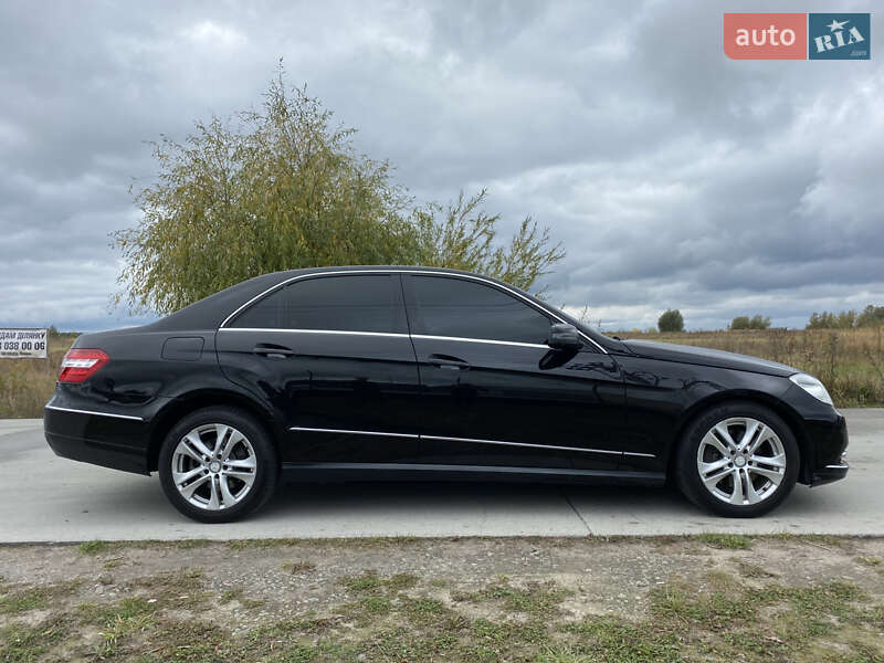 Mercedes-Benz E-Class 2011