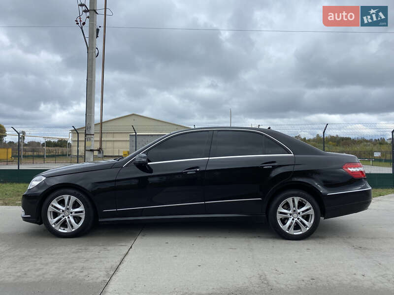 Mercedes-Benz E-Class 2011