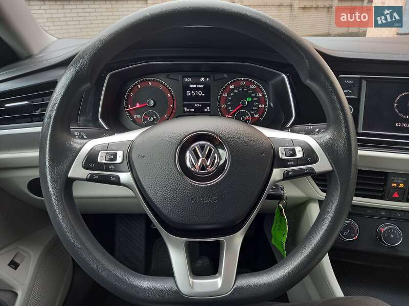 Volkswagen Jetta 2018