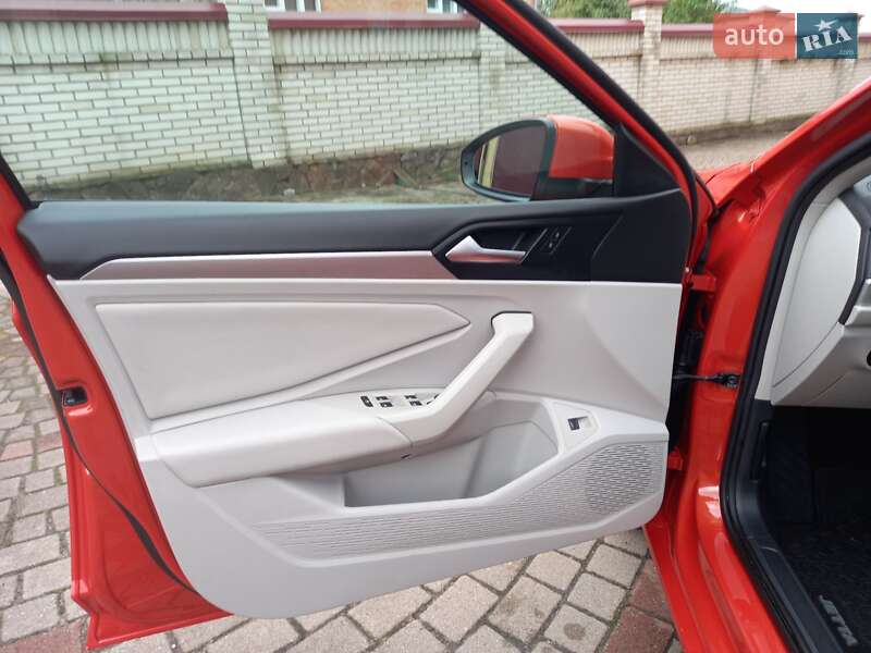 Volkswagen Jetta 2018