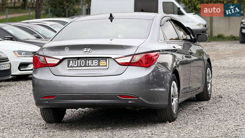 Hyundai Sonata 2011