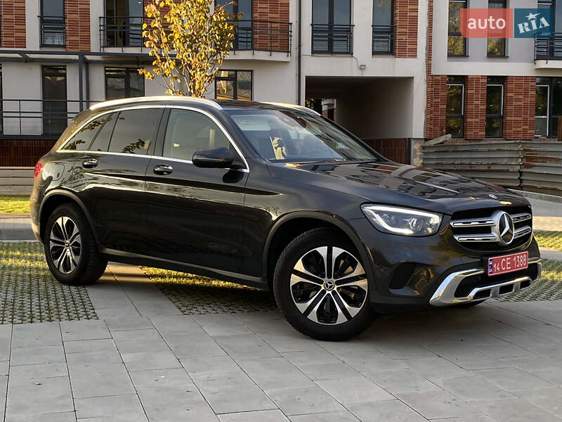 Mercedes-Benz GLC-Class 2020