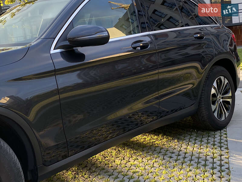 Mercedes-Benz GLC-Class 2020