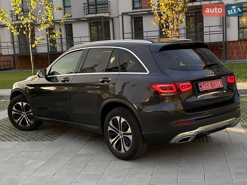 Mercedes-Benz GLC-Class 2020