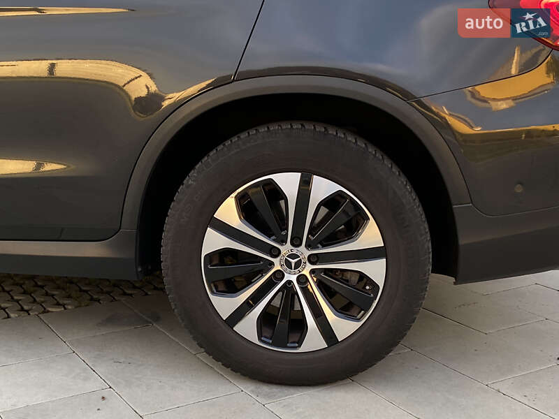 Mercedes-Benz GLC-Class 2020