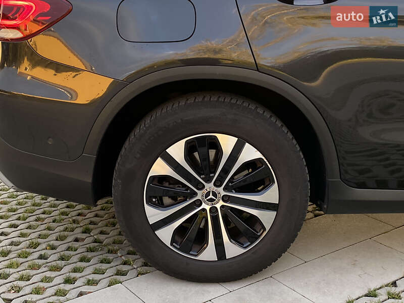 Mercedes-Benz GLC-Class 2020