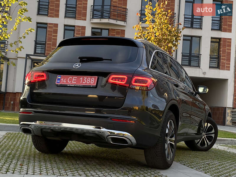Mercedes-Benz GLC-Class 2020