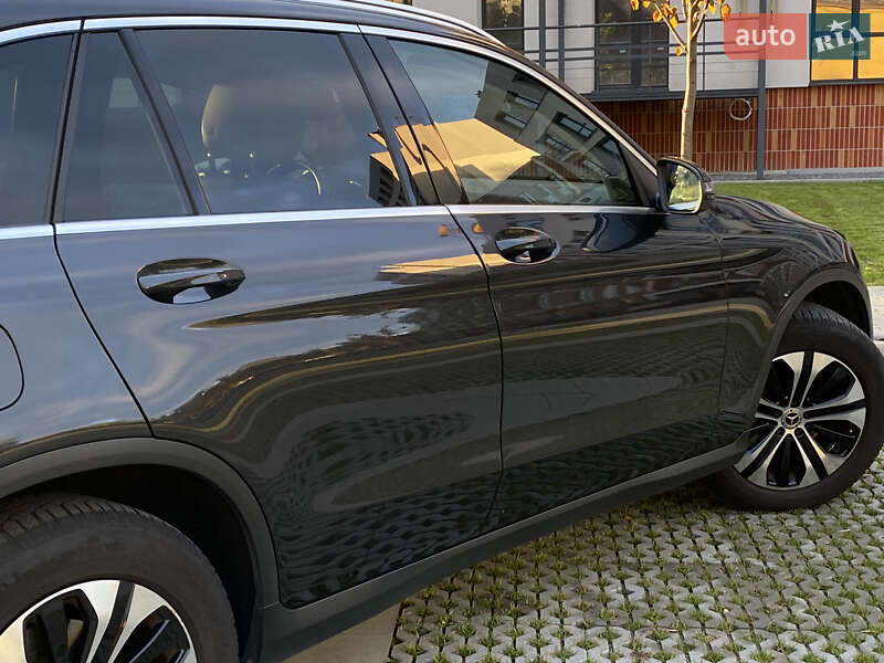 Mercedes-Benz GLC-Class 2020