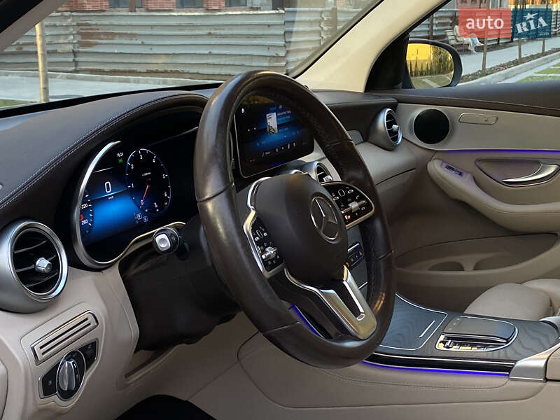 Mercedes-Benz GLC-Class 2020