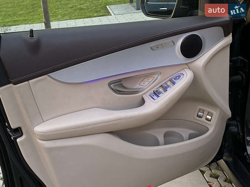 Mercedes-Benz GLC-Class 2020