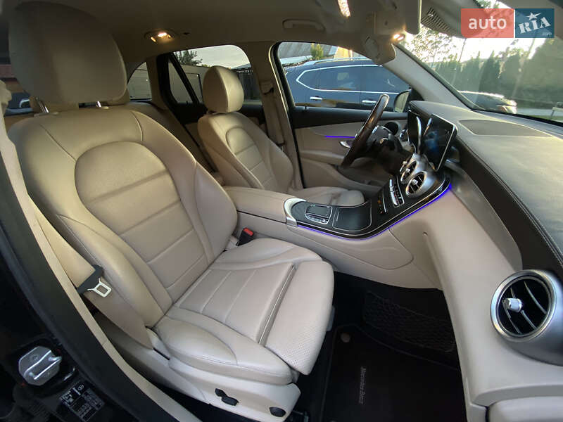 Mercedes-Benz GLC-Class 2020