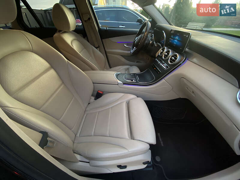 Mercedes-Benz GLC-Class 2020