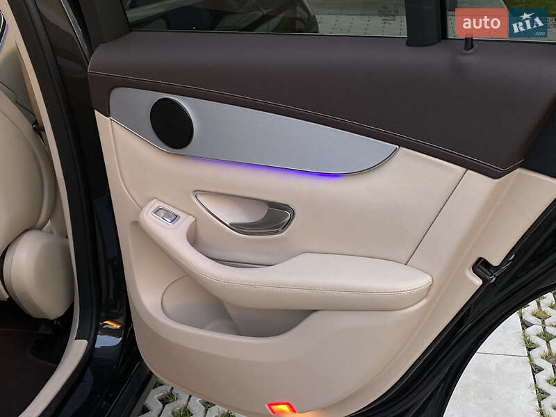 Mercedes-Benz GLC-Class 2020