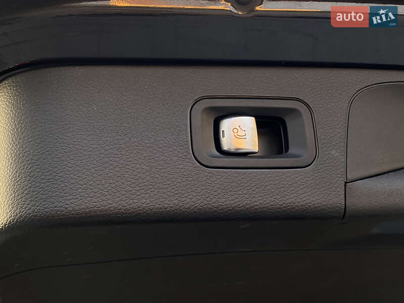 Mercedes-Benz GLC-Class 2020