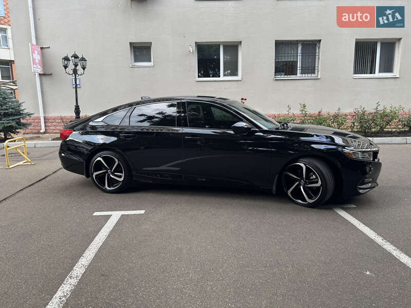 Honda Accord 2019