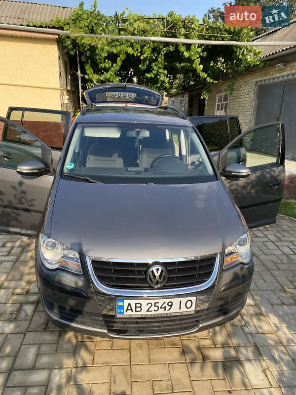Volkswagen Touran 2009