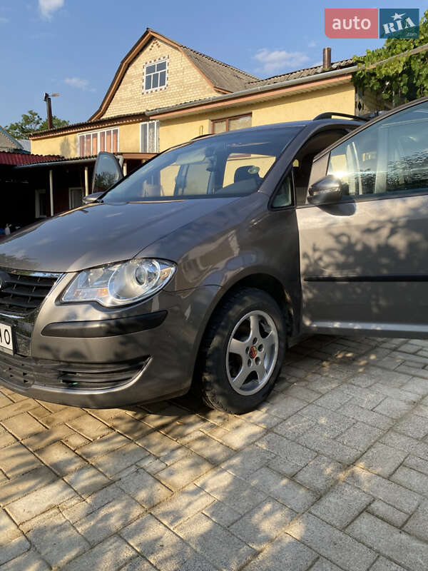 Volkswagen Touran 2009