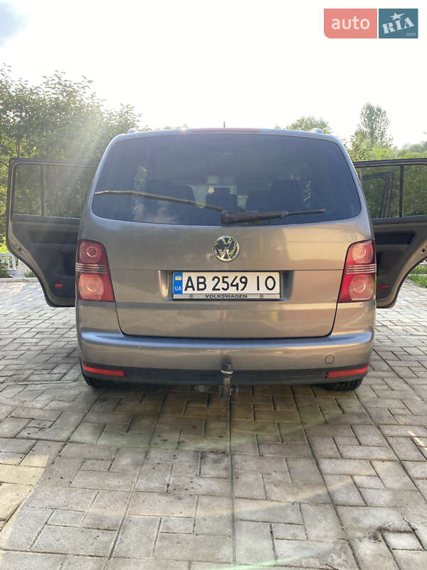 Volkswagen Touran 2009