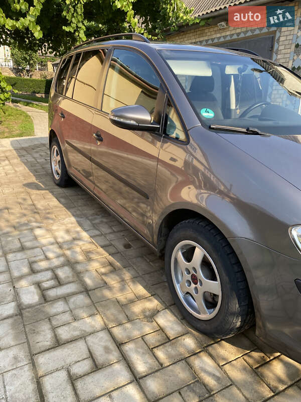 Volkswagen Touran 2009