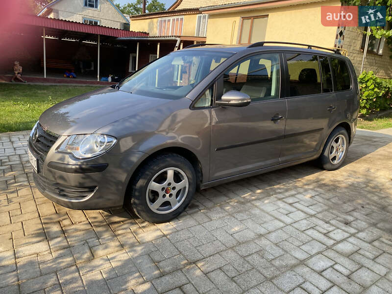 Volkswagen Touran 2009