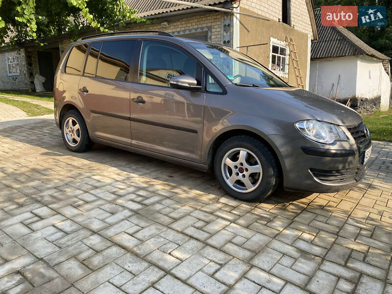 Volkswagen Touran 2009
