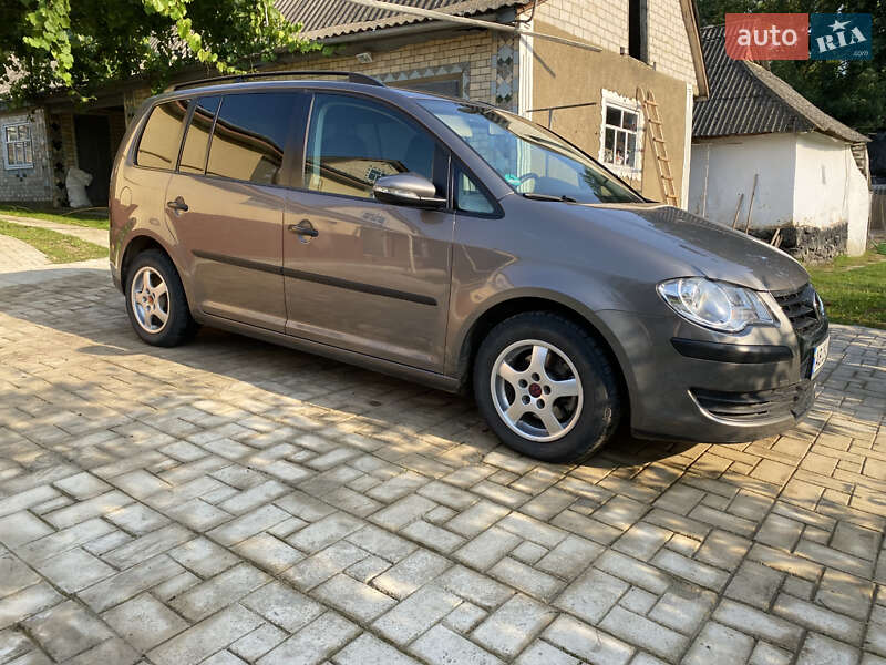 Volkswagen Touran 2009