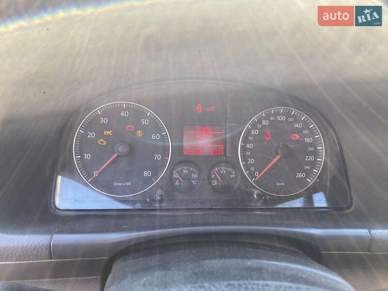 Volkswagen Touran 2009