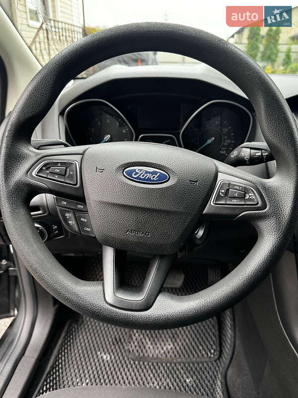 Ford Focus 2016