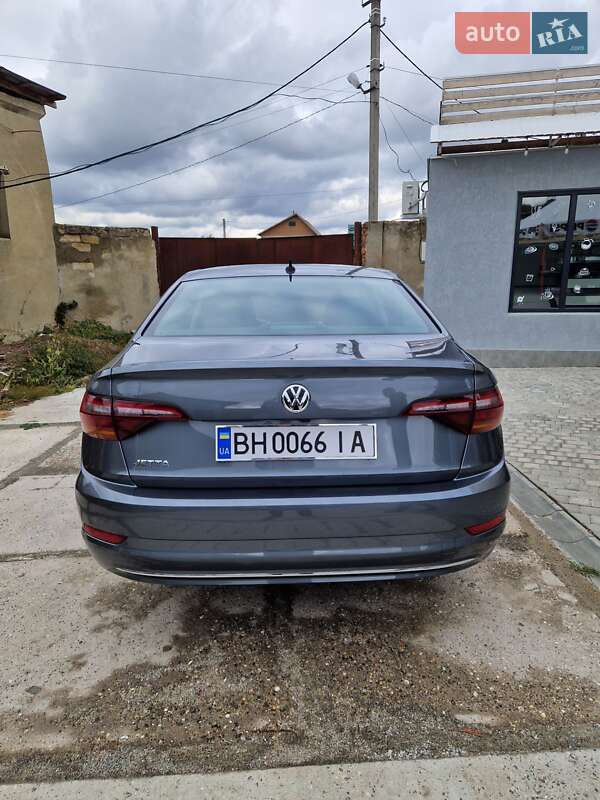 Volkswagen Jetta 2019