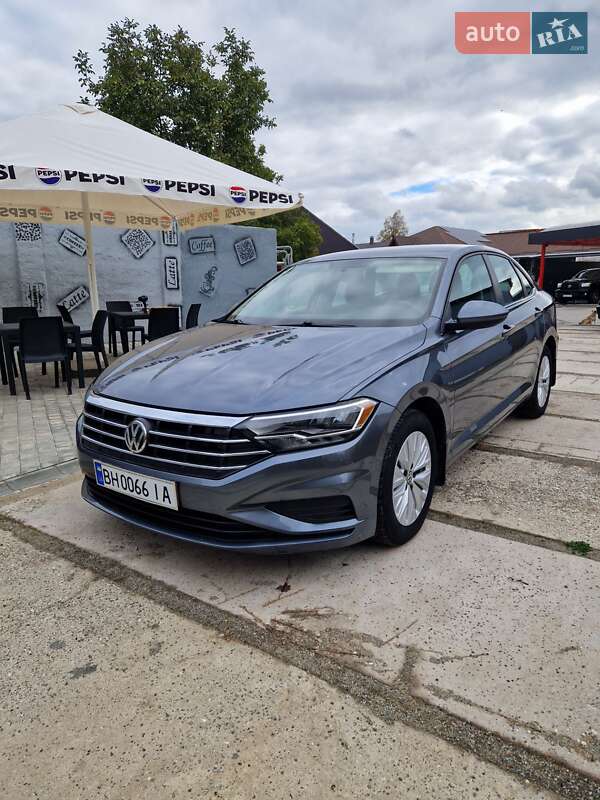 Volkswagen Jetta 2019