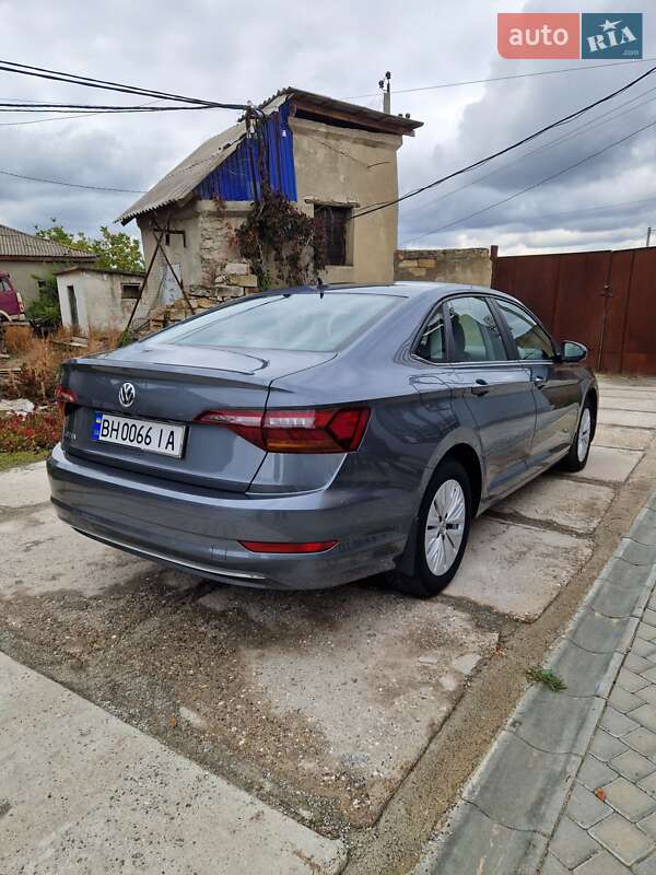 Volkswagen Jetta 2019